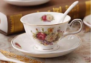 
                  
                    Luxury Ceramic Mark Gold Rim Tea Cup and Saucer Spoon Set
                  
                