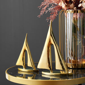 
                  
                    Sail away with these beautiful living room ornaments. Adorn your paradise.
                  
                